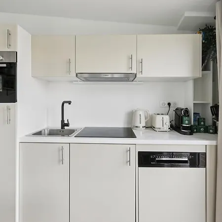 Lavie Maison Private Terrace & Air Conditioning Lejlighed